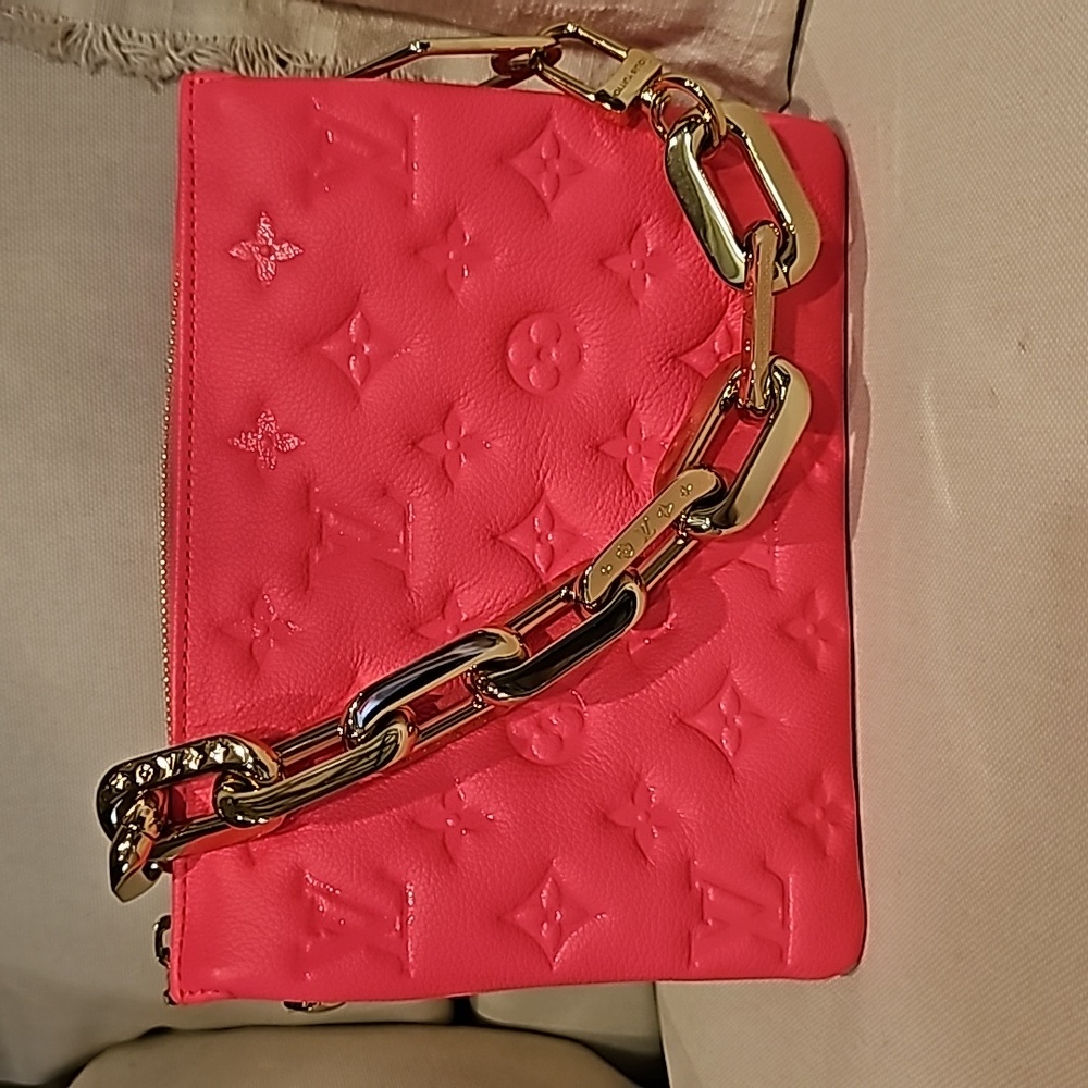 New W/O Tag Louis Vuitton Coussin BB